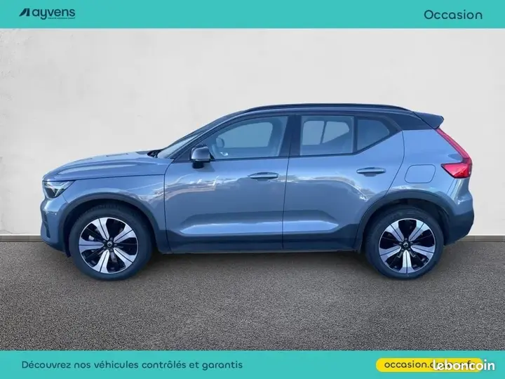 Volvo Xc40 2022 photo 2