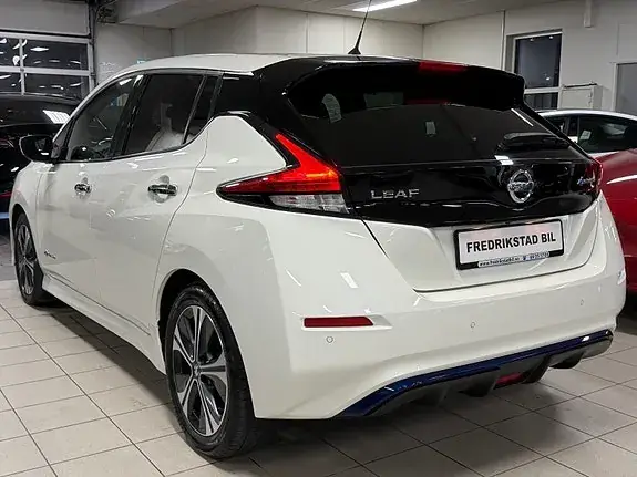 Nissan Leaf 2019 photo 2