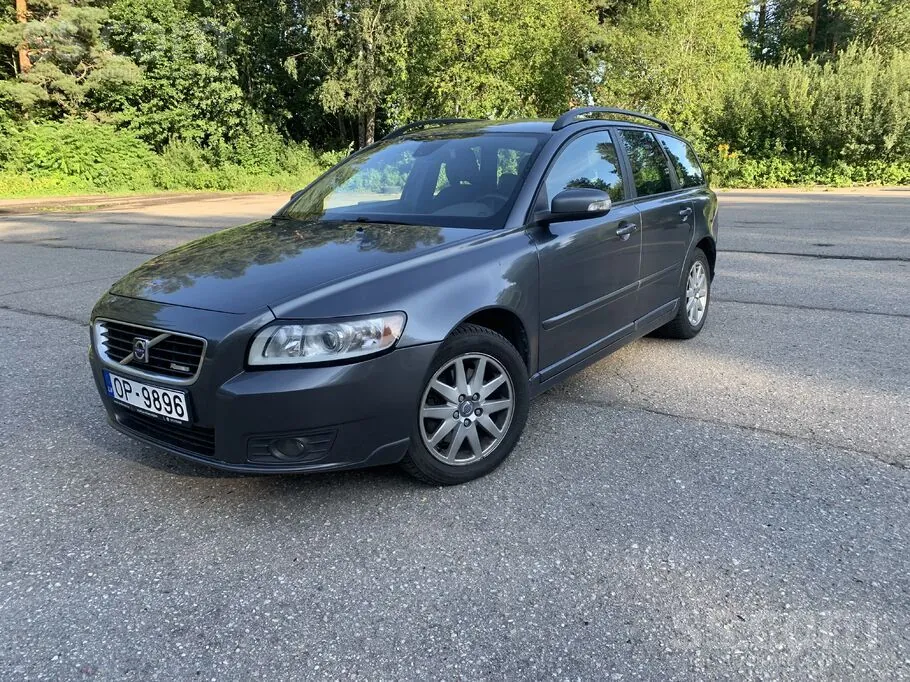 Volvo V50