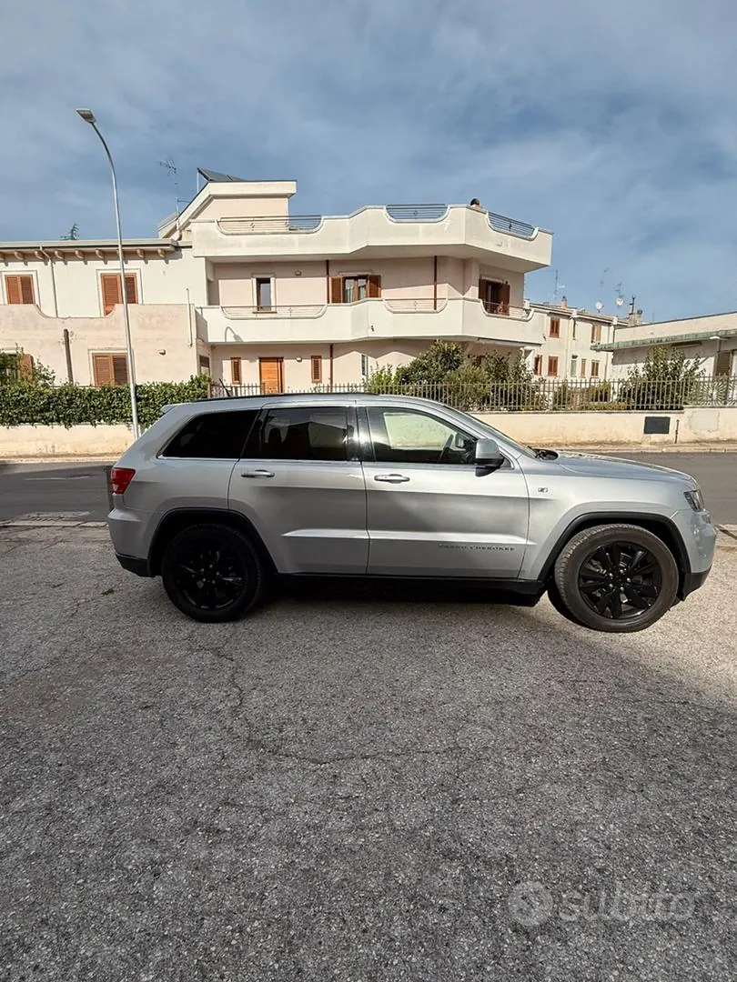 Jeep Grand Cherokee 2013 photo 3