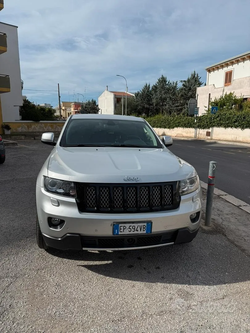 Jeep Grand Cherokee 2013 photo 2