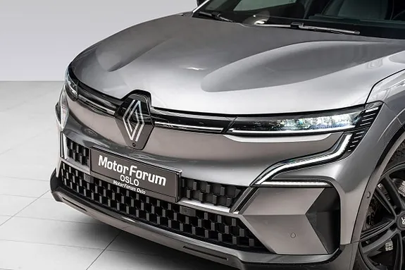 Renault Megane E-Tech 2022 photo 5