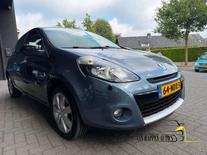 Renault Clio 2010 photo 3