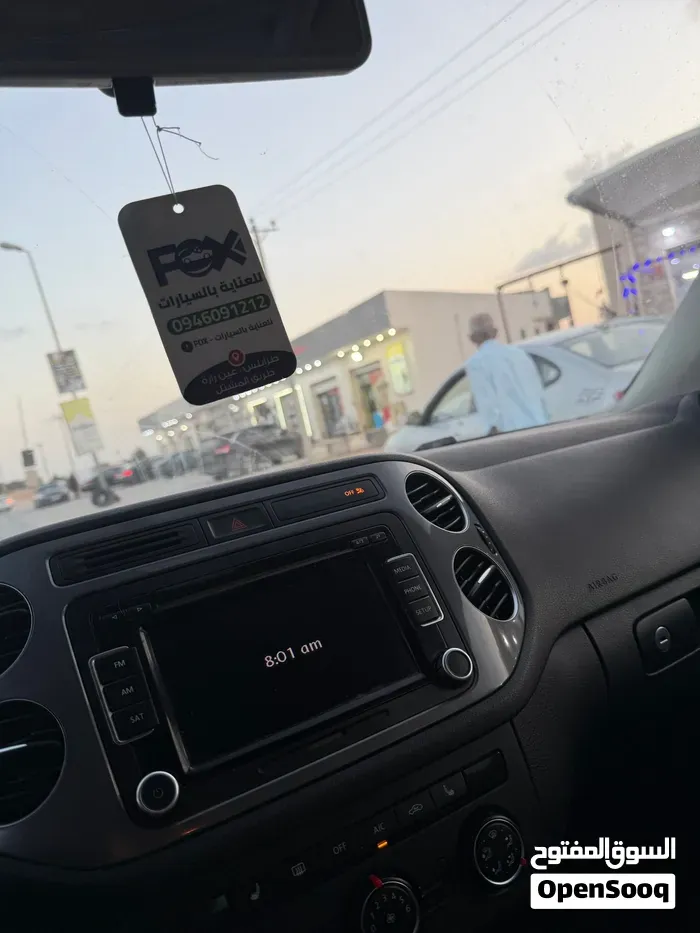 Volkswagen Tiguan 2012 photo 2