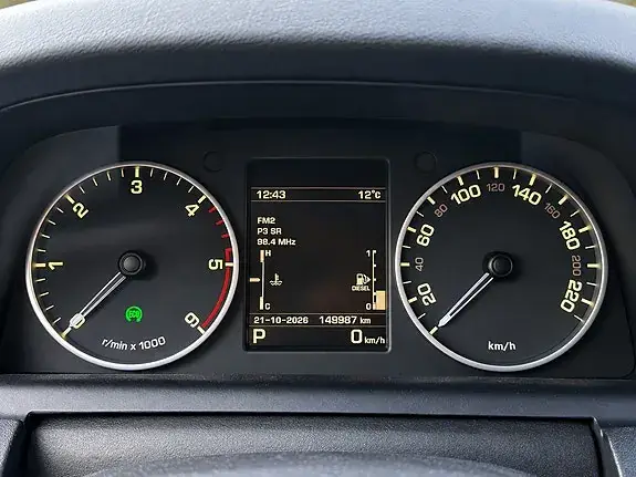Land Rover Discovery 2016 photo 2