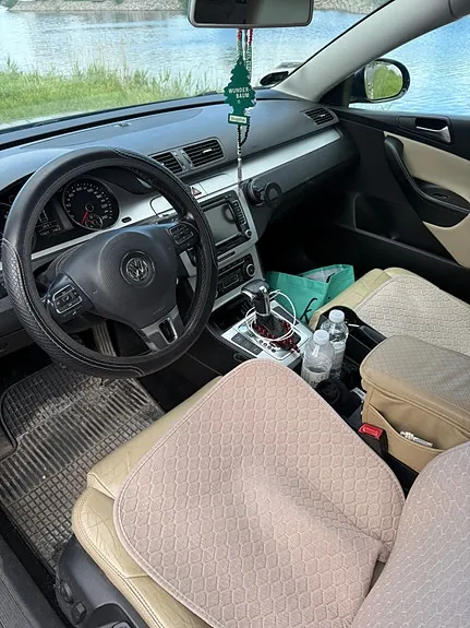 Volkswagen Passat 2009 photo 5