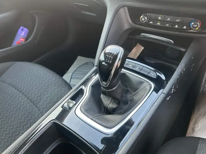 Vauxhall Insignia 2019 photo 5
