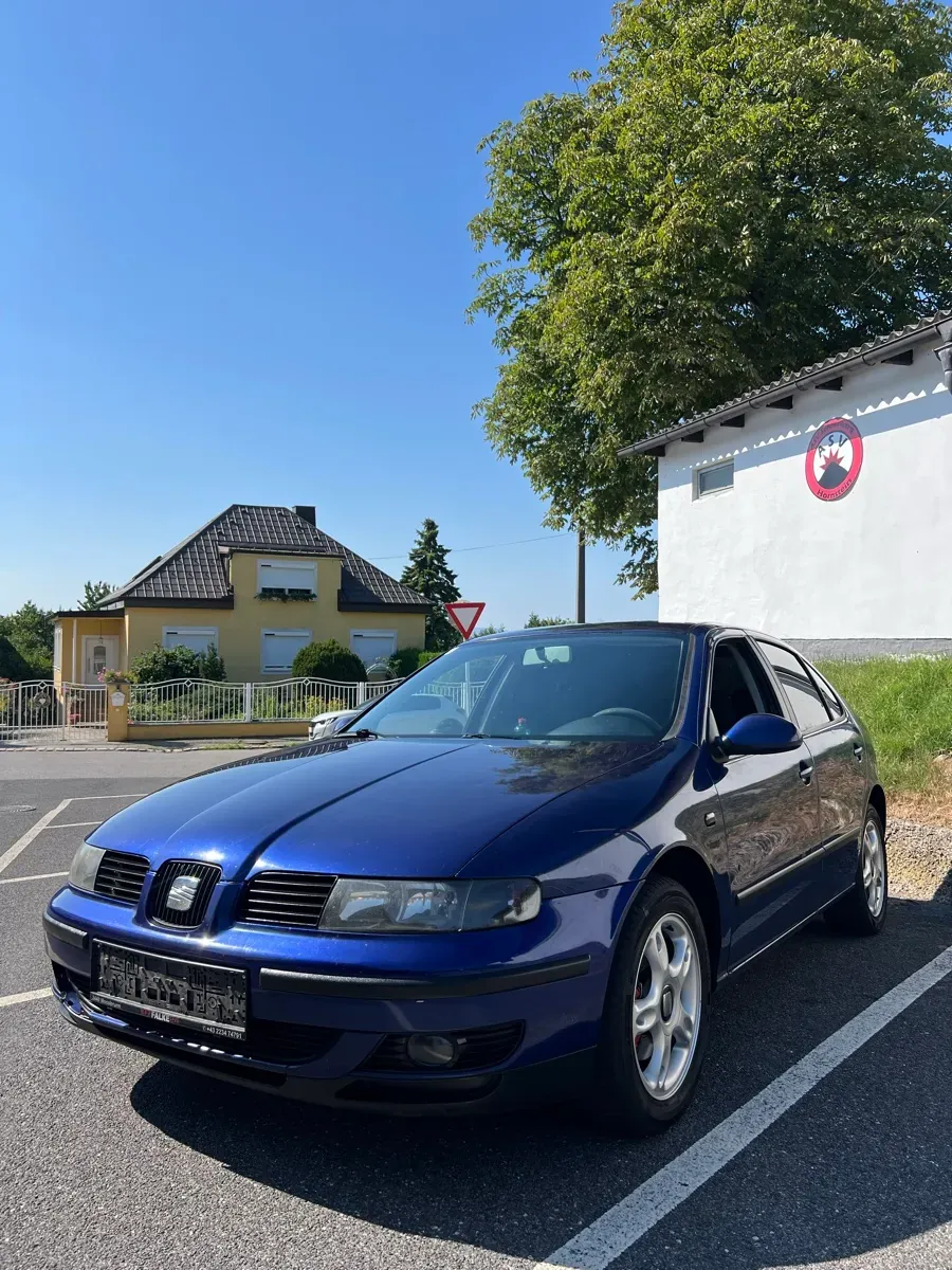 Seat Leon 2004 photo 2