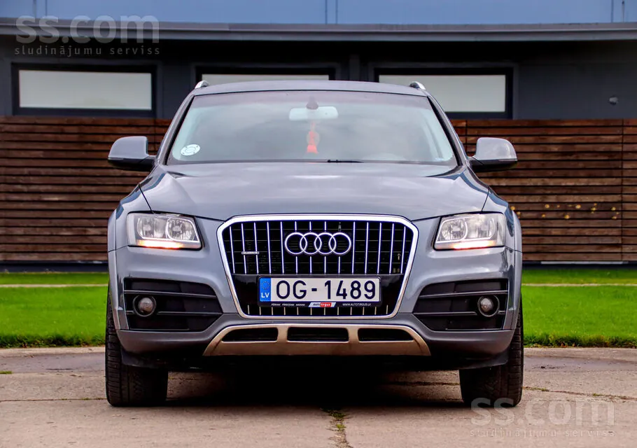Audi Q5 2012 photo 2