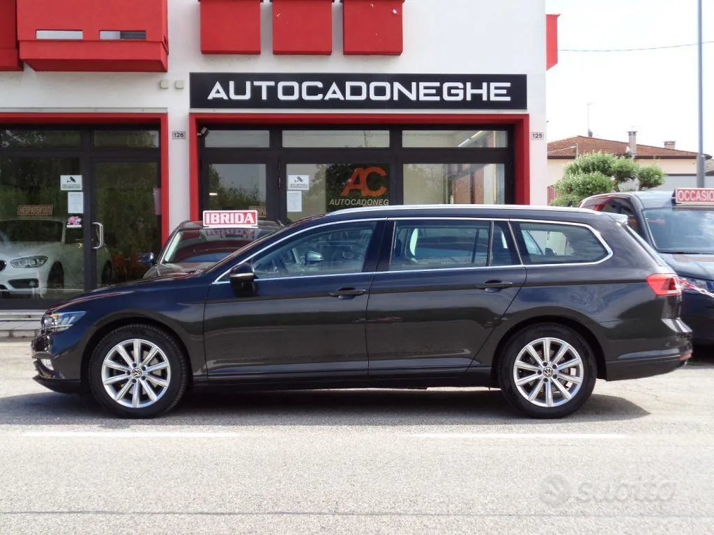 Volkswagen Passat 2022 photo 5