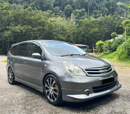 Nissan Grand Livina