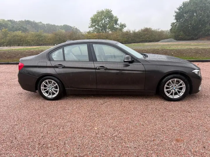 BMW 3 Series 2015 photo 4