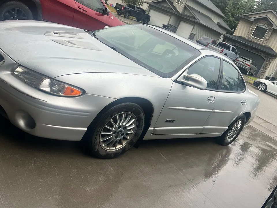 Pontiac Grand Prix 2001 photo 4