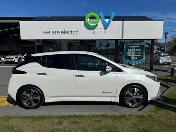 Nissan Leaf 2018 photo 3