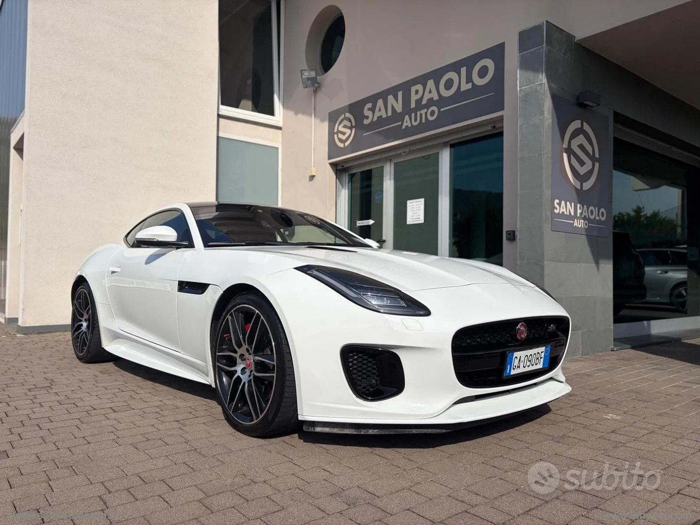 Jaguar F-Type 2020 photo 2