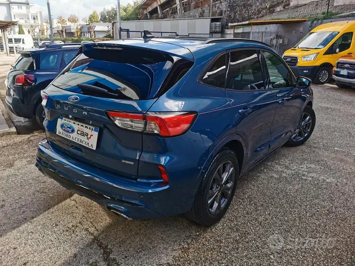 Ford Kuga 2022 photo 3