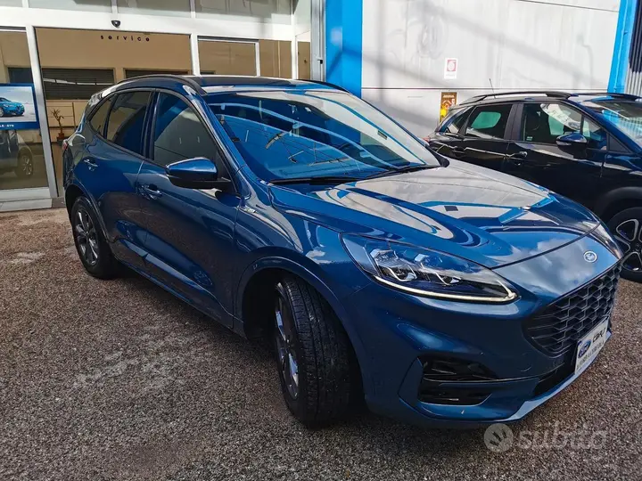 Ford Kuga 2022 photo 2