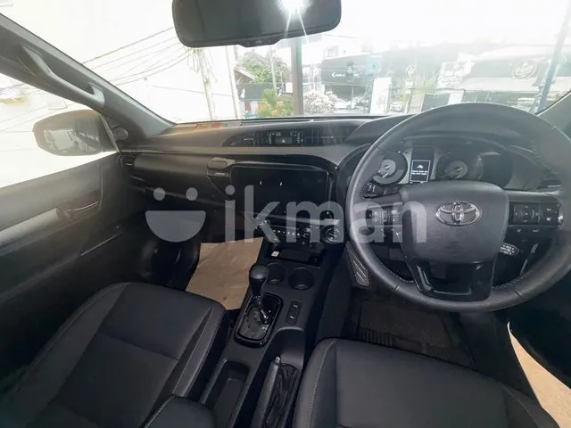 Toyota Hilux 2025 photo 5