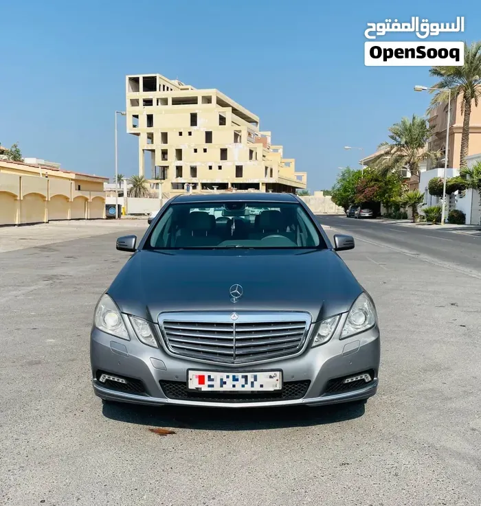 Mercedes-Benz E-Class 2010 photo 2