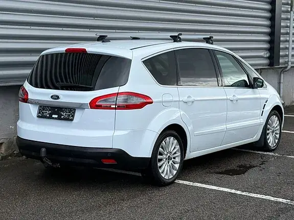 Ford S-Max 2013 photo 4