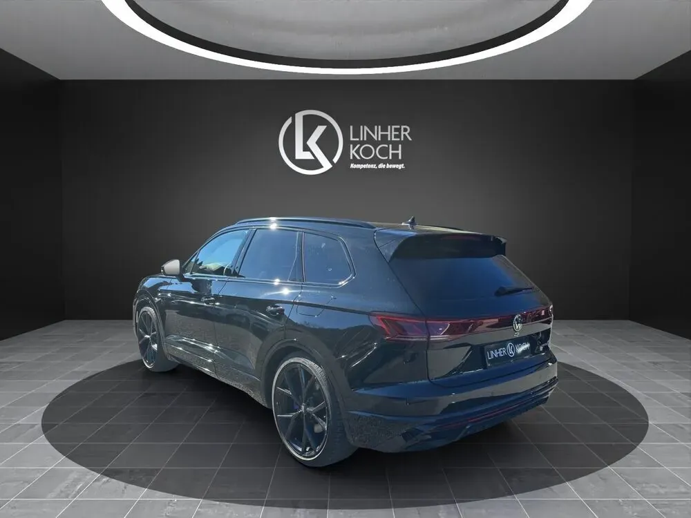 Volkswagen Touareg 2025 photo 3