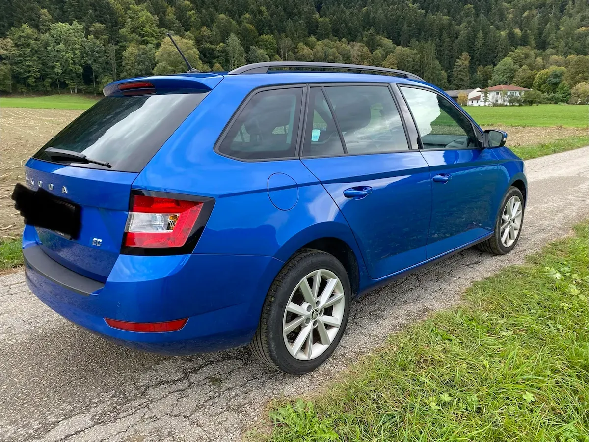 Skoda Fabia 2023 photo 3