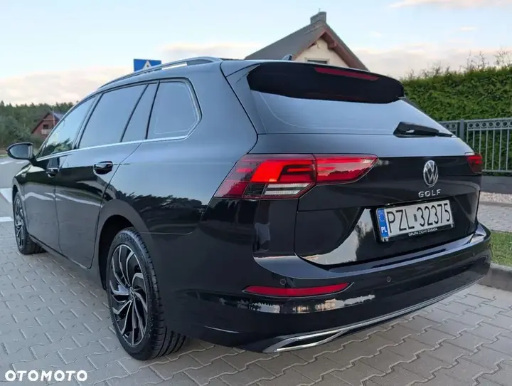 Volkswagen Golf 2022 photo 2