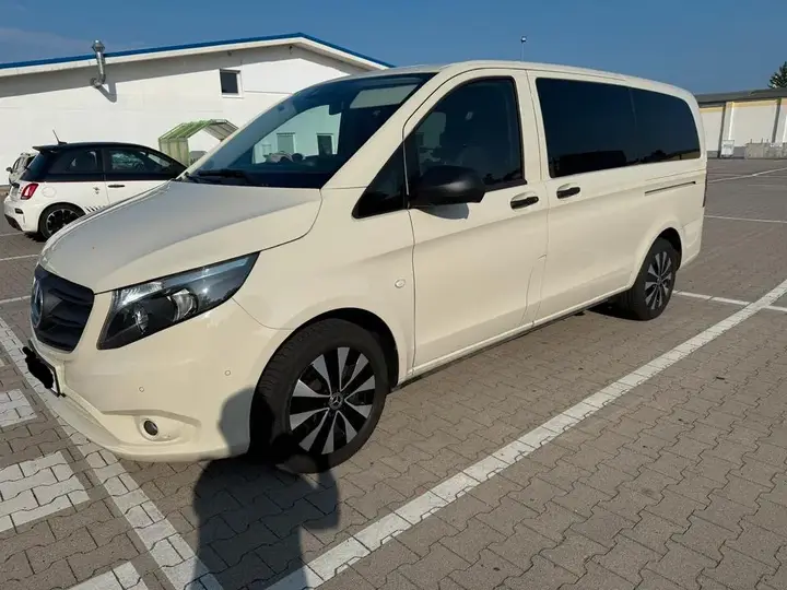 Mercedes-Benz Vito Mixto