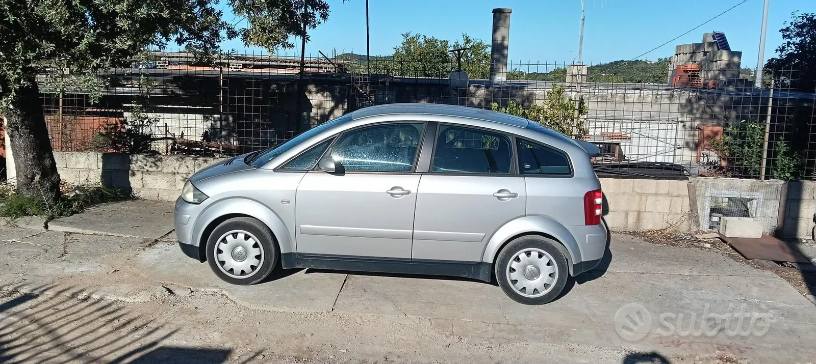Audi A2 2002 photo 2