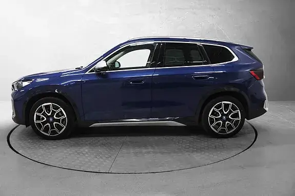 BMW Ix1 2023 photo 5