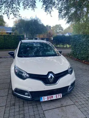 Renault Captur 2016 photo 2