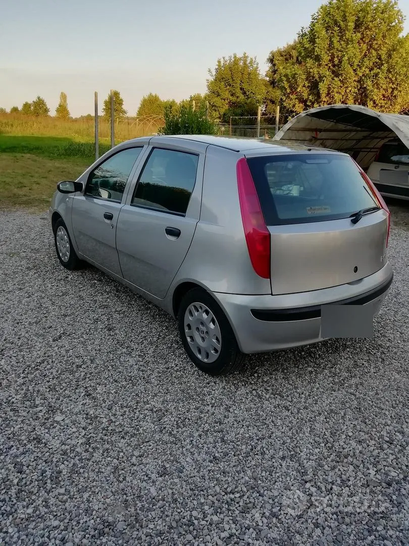 Fiat Punto 2001 photo 4