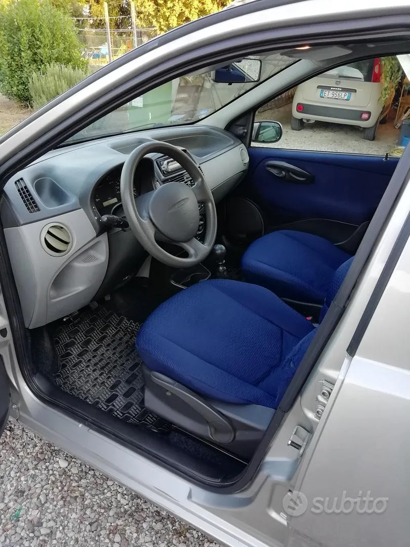 Fiat Punto 2001 photo 5