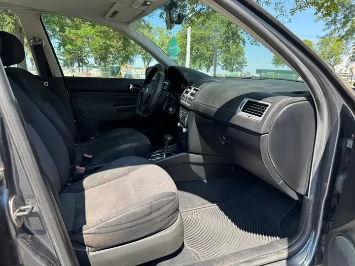 Volkswagen Jetta 2009 photo 5