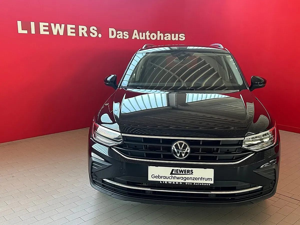 Volkswagen Tiguan 2022 photo 2