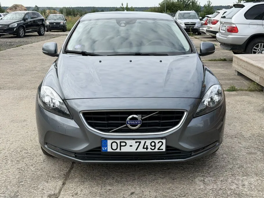 Volvo V40 2016 photo 2