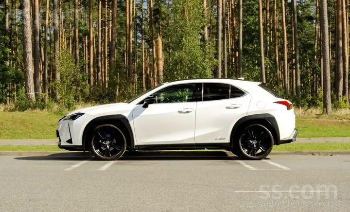 Lexus Ux 2021 photo 5