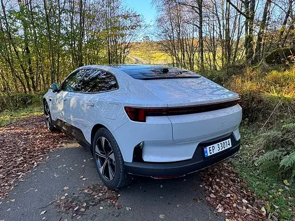 Polestar 4 2026 photo 3