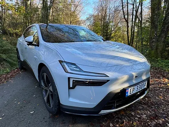 Polestar 4 2026 photo 2
