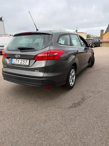Ford Focus 2015 photo 4