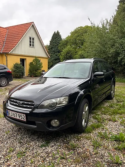 Subaru Outback 2004 photo 3