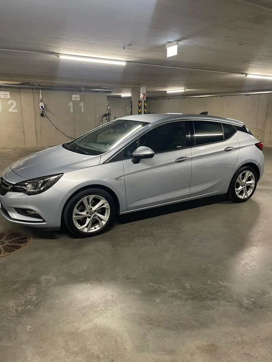 Opel Astra 2016 photo 2