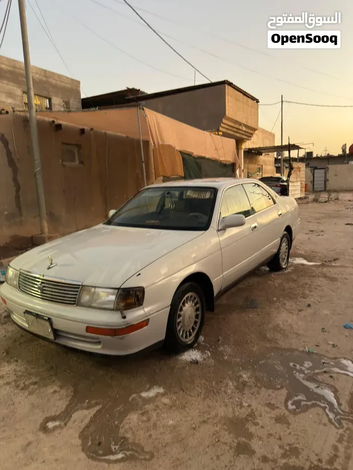 Toyota Crown 1991 photo 5