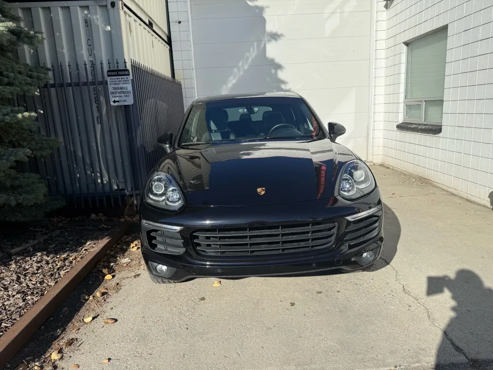 Porsche Cayenne 2016 photo 2