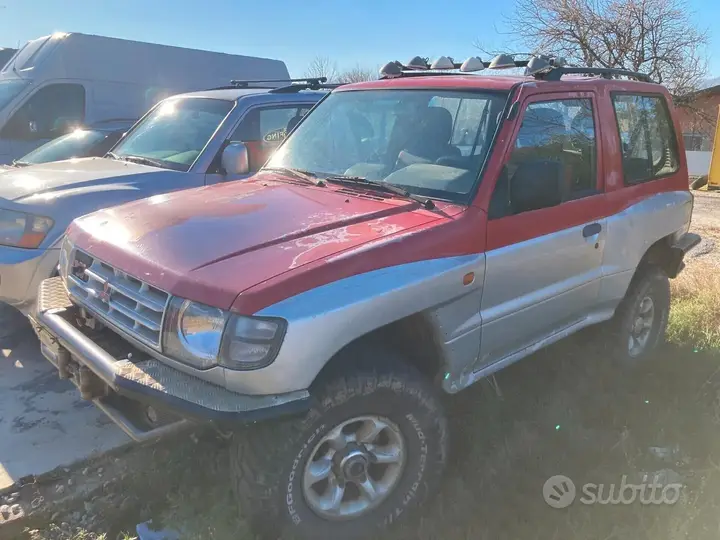 Mitsubishi Pajero 1999 photo 2