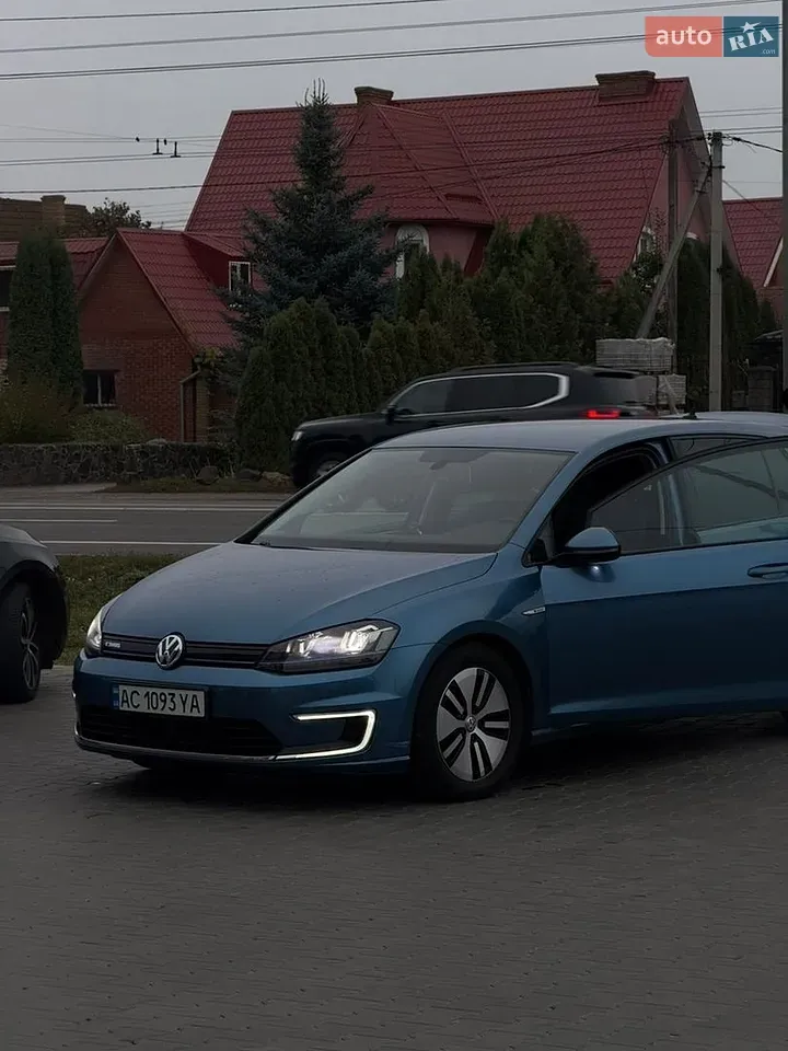 Volkswagen E-Golf 2015 photo 4