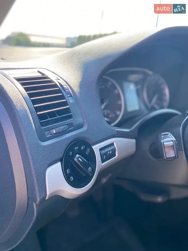 Skoda Octavia 2012 photo 3