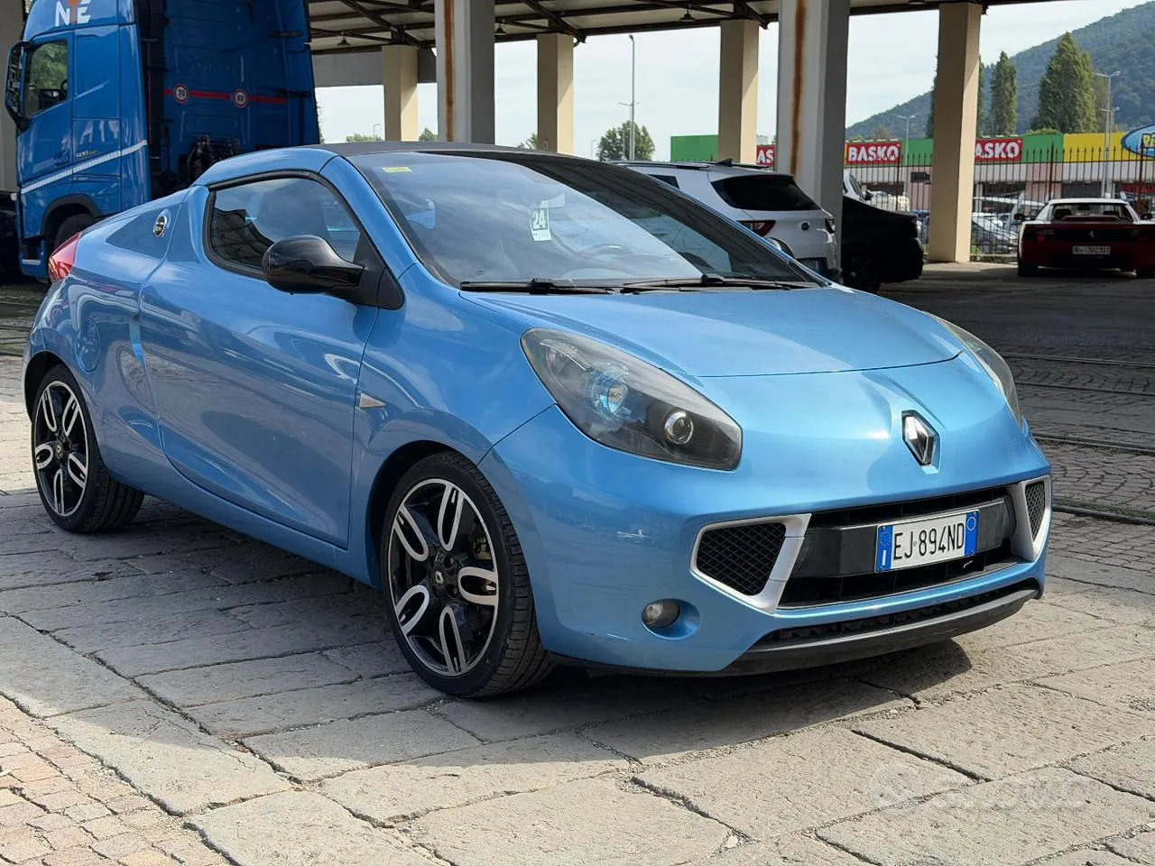 Renault Wind 2011 photo 3