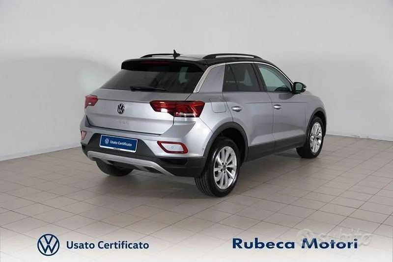 Volkswagen T-Roc 2023 photo 4