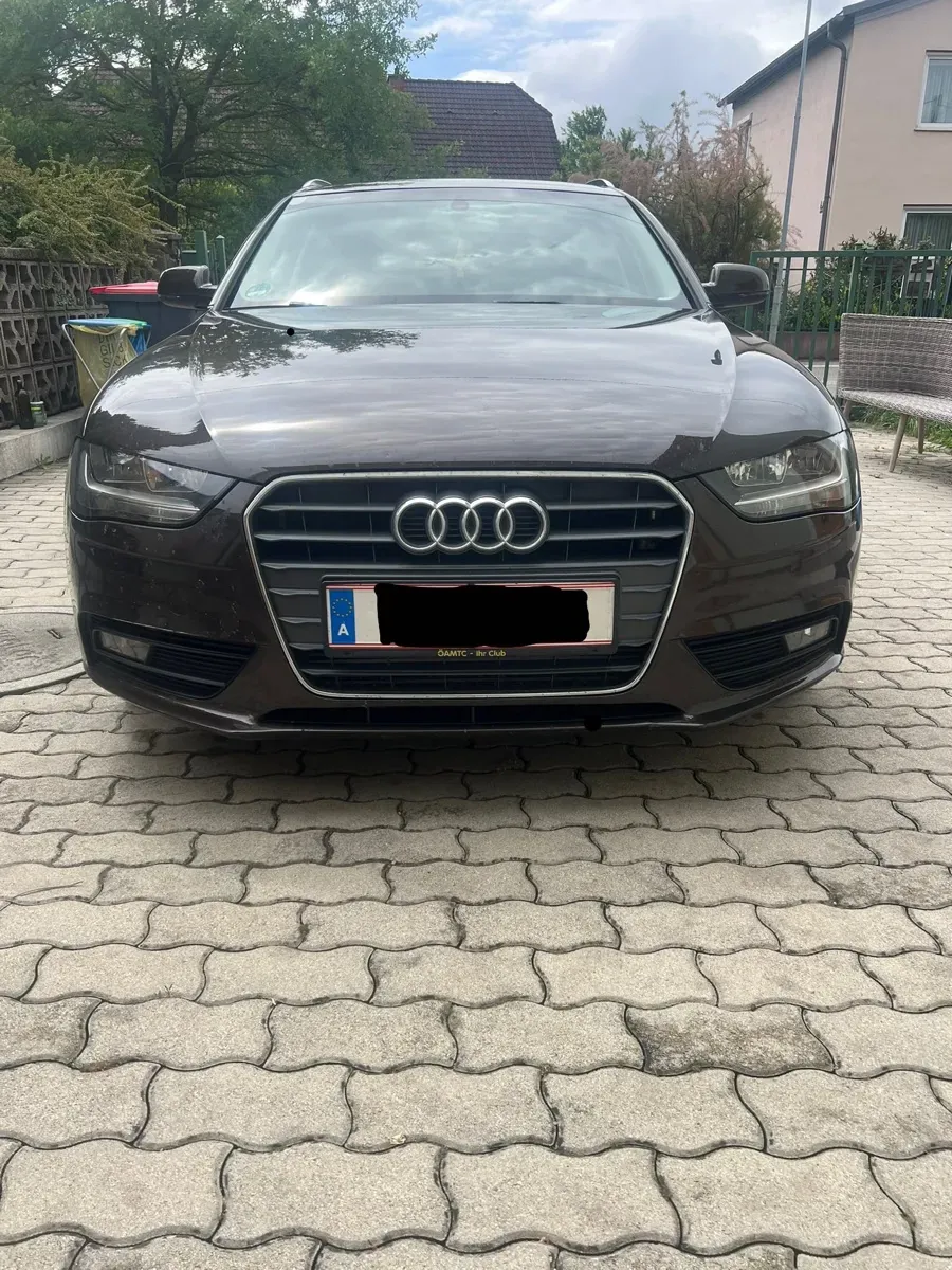 Audi A4 2014 photo 2